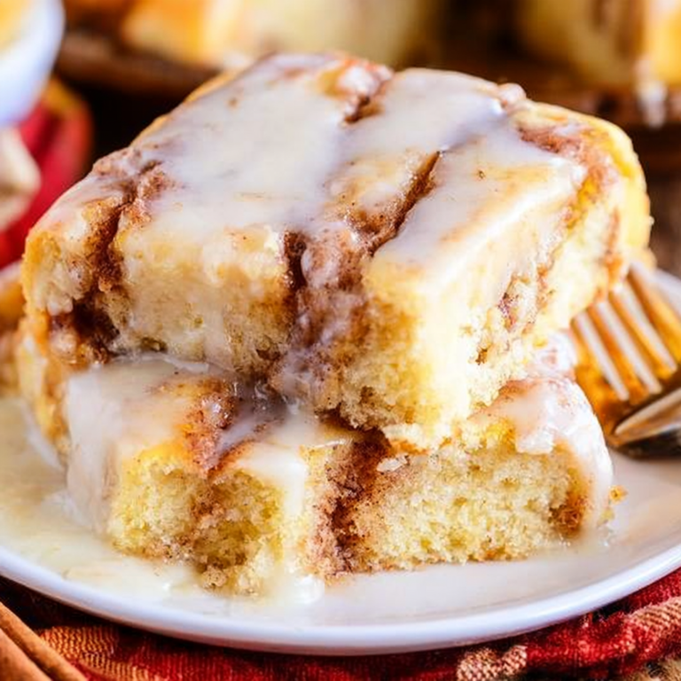 Cinnamon Roll Cake Recipe