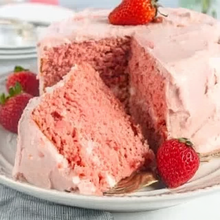 Strawberry Cake with Strawberry Frosting